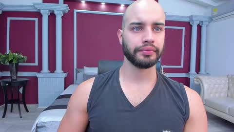 Cristobal Alzate online show from 2, 12, 2024