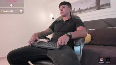 Snapshot of cristopher_strong chatting on 7, 5, 2026 Cristopher online show from 7, 5, 2026