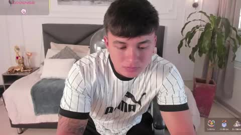 Snapshot of cristopher_strong chatting on 9, 5, 2026 Cristopher online show from 9, 5, 2026