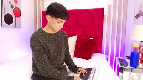 Cristopher  online show from 12, 3, 2026