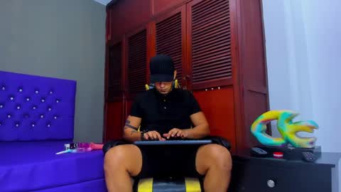 Snapshot of cristophertompson chatting on 14, 1, 2025 Say me Cris online show from 14, 1, 2025