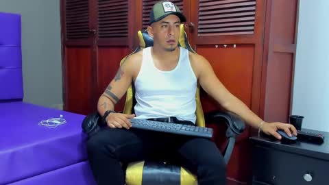 Snapshot of cristophertompson chatting on 1, 2, 2025 Say me Cris online show from 1, 2, 2025
