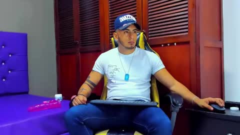 Snapshot of cristophertompson chatting on 4, 2, 2025 Say me Cris online show from 4, 2, 2025