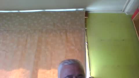 Snapshot of crmperez chatting on 9, 3, 2026 crmperez online show from 9, 3, 2026