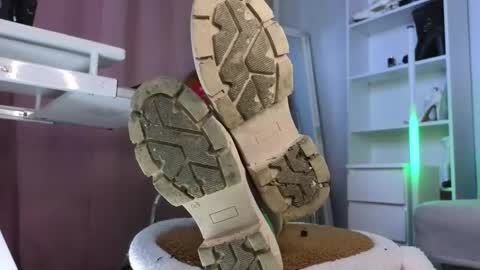 Cruel Siren online show from 22, 12, 2025