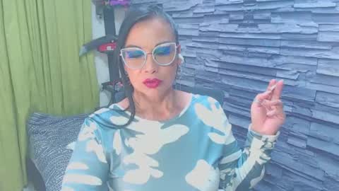 Snapshot of cruela_deviil chatting on 1, 1, 2025 cruela_deviil online show from 1, 1, 2025