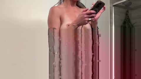 Snapshot of cruellacuck chatting on 21, 10, 2025 CruellaCuck online show from 21, 10, 2025