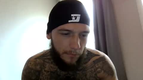 Snapshot of cruz815 chatting on 18, 3, 2026 cruz815 online show from 18, 3, 2026