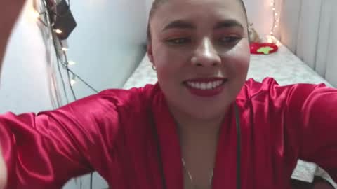 Snapshot of crystal_1991 chatting on 9, 9, 2025 CRYSTAL 1991 online show from 9, 9, 2025