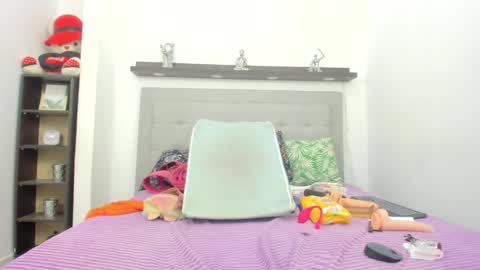 crystal_butterfly1 online show from 1, 2, 2025