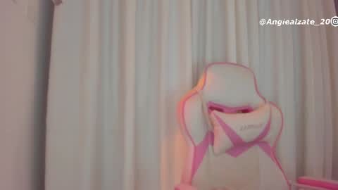 Snapshot of crystal_foster chatting on 25, 6, 2026 angie online show from 25, 6, 2026