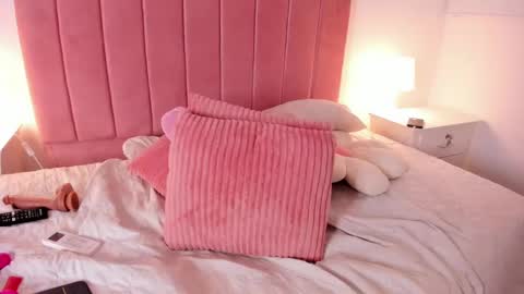 Snapshot of crystal_hartx chatting on 11, 1, 2025 Crystal online show from 11, 1, 2025