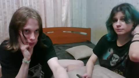 Crystal and Marcl online show from 19, 12, 2024