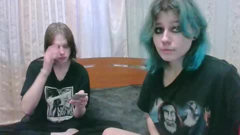 Crystal and Marcl online show from 19, 12, 2024