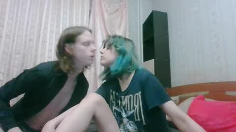Crystal and Marcl online show from 26, 12, 2024
