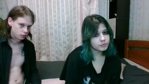 Crystal and Marcl online show from 20, 1, 2025