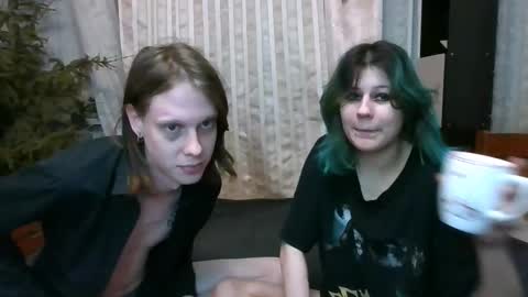 Crystal and Marcl online show from 21, 1, 2025