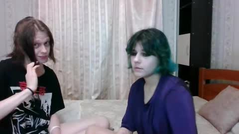 Crystal and Marcl online show from 27, 1, 2025