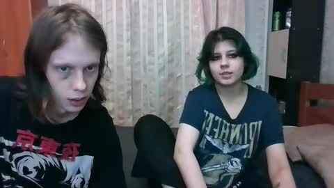 Crystal and Marcl online show from 6, 2, 2025