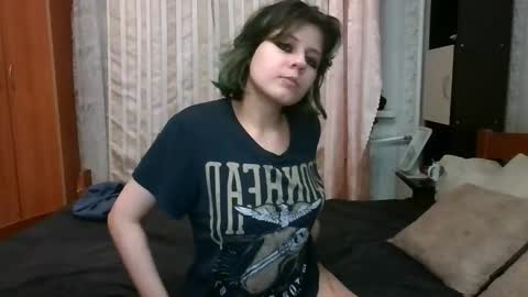 Crystal and Marcl online show from 24, 2, 2025