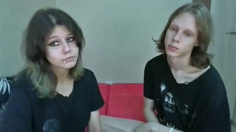 Crystal and Marcl online show from 17, 10, 2025