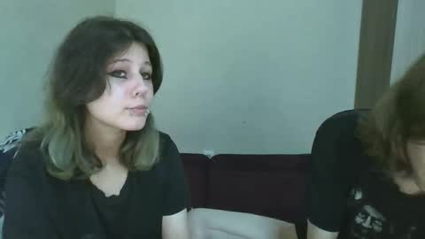 Crystal and Marcl online show from 18, 10, 2025