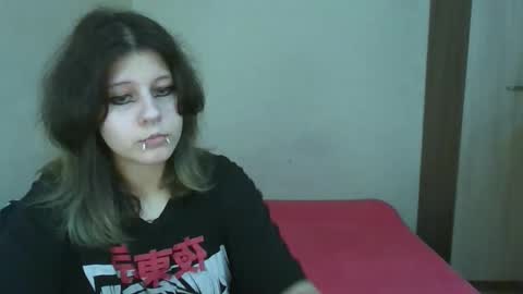 Crystal and Marcl online show from 19, 11, 2025