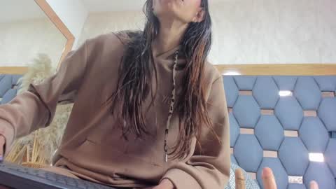 crystal_sm online show from 27, 3, 2026