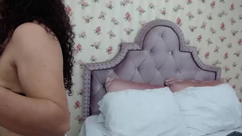Milf Latina online show from 19, 3, 2026