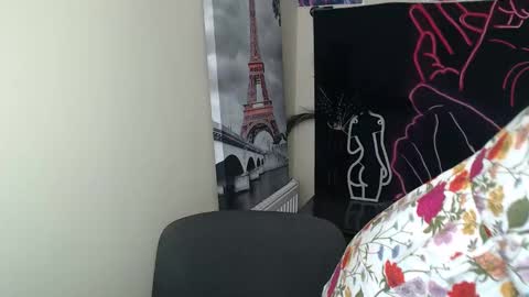 Snapshot of crystalgirl__ chatting on 14, 9, 2025 Stella online show from 14, 9, 2025