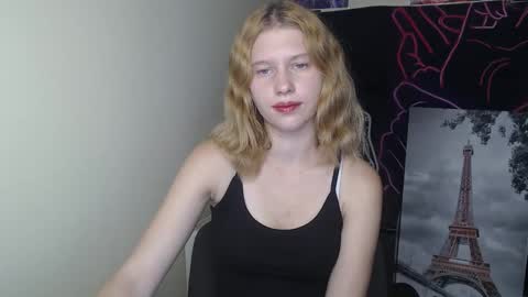 Snapshot of crystalgirl__ chatting on 27, 9, 2025 Stella online show from 27, 9, 2025