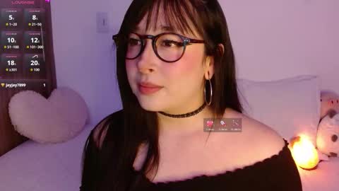 Olivia  online show from 25, 11, 2025