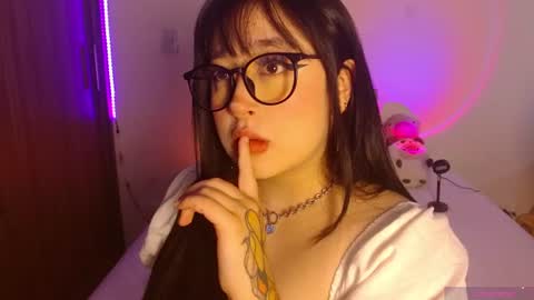Snapshot of crystalitesq chatting on 23, 7, 2026 Olivia online show from 23, 7, 2026