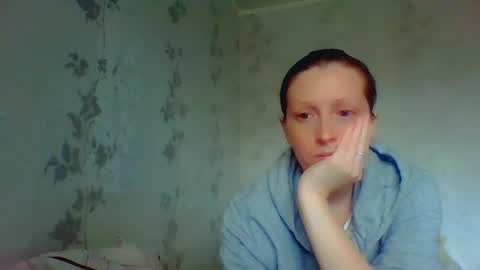 Snapshot of crystallangel chatting on 15, 4, 2026 CrystallAngel online show from 15, 4, 2026
