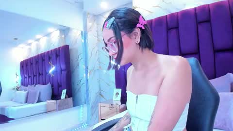 Crystal online show from 19, 2, 2026