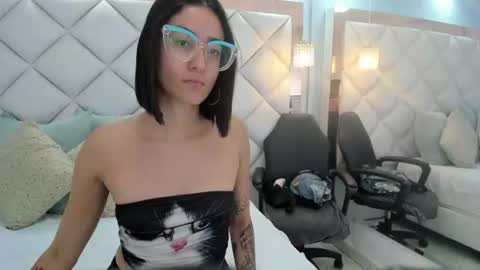 Snapshot of crystalstonee1 chatting on 13, 6, 2026 Crystal online show from 13, 6, 2026