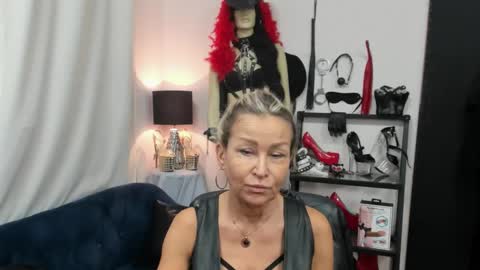 CrystalHotty online show from 29, 9, 2025