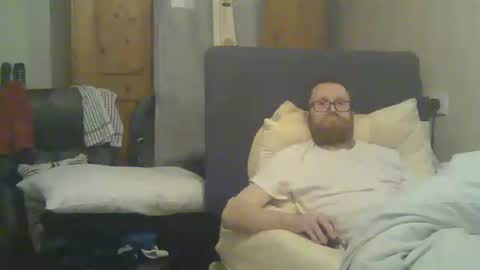 Snapshot of cs014g8493 chatting on 22, 9, 2025 chris online show from 22, 9, 2025