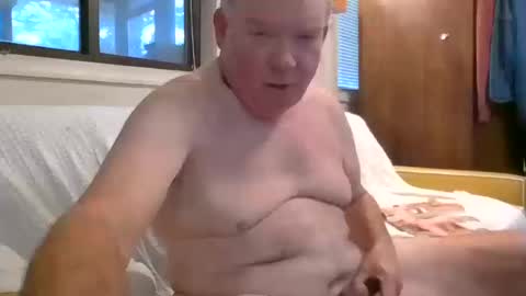 Snapshot of cubeddie chatting on 14, 10, 2025 cubeddie online show from 14, 10, 2025