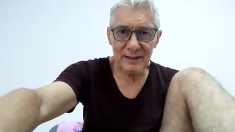 BIG UNCUT HARD COCK online show from 4, 6, 2026