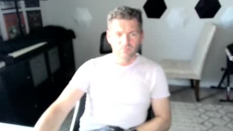 Snapshot of cuck_uu chatting on 24, 9, 2025 cuck_uu online show from 24, 9, 2025