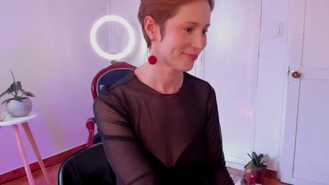 Snapshot of cuddlingbunnny chatting on 12, 12, 2024 Leonela online show from 12, 12, 2024