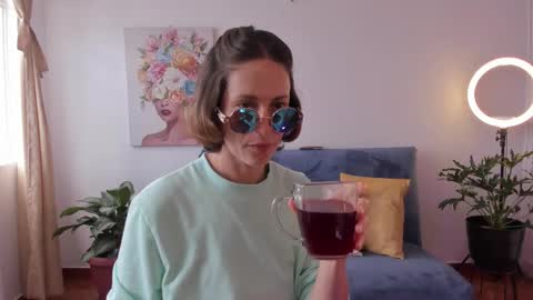 Leonela online show from 16, 3, 2026