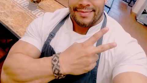 Snapshot of culoculito341910 chatting on 1, 6, 2026 bebe online show from 1, 6, 2026