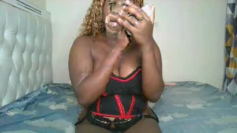 Snapshot of cum_central chatting on 8, 3, 2025 cum_central online show from 8, 3, 2025