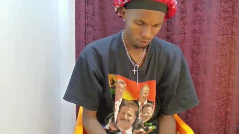 Snapshot of cumdaddzy_ebony chatting on 25, 3, 2026 zdaddy online show from 25, 3, 2026