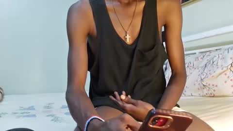 Snapshot of cumdaddzy_ebony chatting on 14, 4, 2026 zdaddy online show from 14, 4, 2026