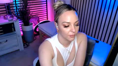 cumguzzlingskank online show from 6, 4, 2026