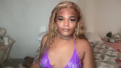 Ava Rain online show from 10, 2, 2025