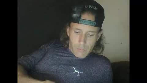 Snapshot of cumslutboi27 chatting on 17, 1, 2025 cumslutboi27 online show from 17, 1, 2025